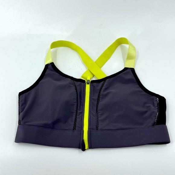 Fabletics Performance Sports bra with front Zipper - Picture 3 of 8